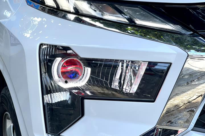 Mitsubishi Xpander độ đèn Bi LED Titan Gold 2.0